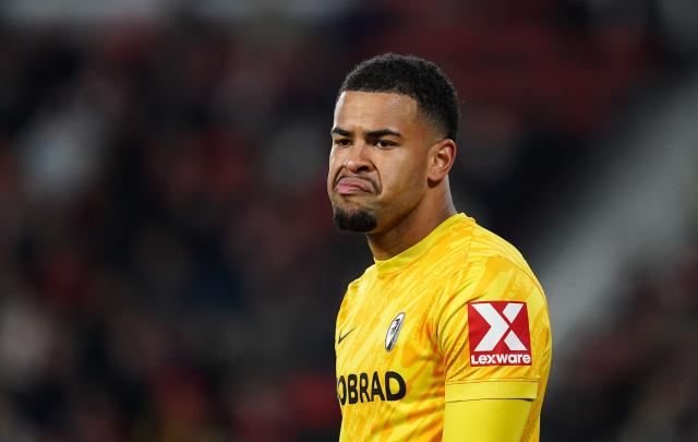 Noah Atubolu for Freiburg.