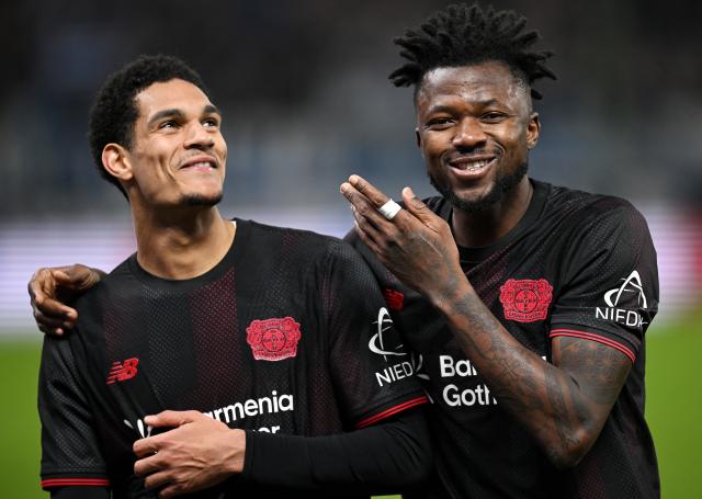 Edmond Tapsoba (right).