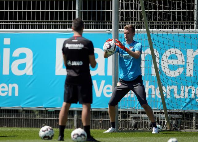 Lukas Hradecky Remains Sidelined