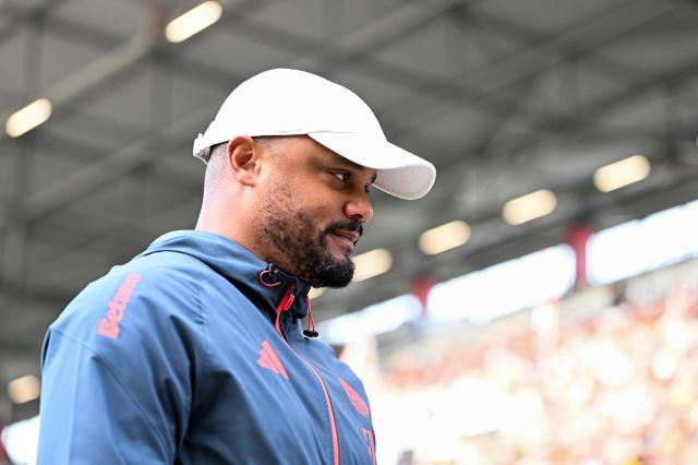 FC Bayern head coach Vincent Kompany, Hamburg 11 April 2026 