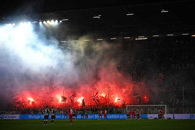 St. Pauli vs. 1. FC Köln - Millerntor Stadion 17 April 2026