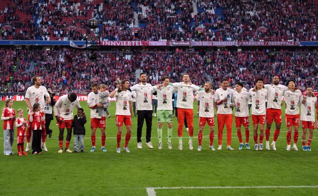 Bayern players celebrating their 35th Bundesliga title.