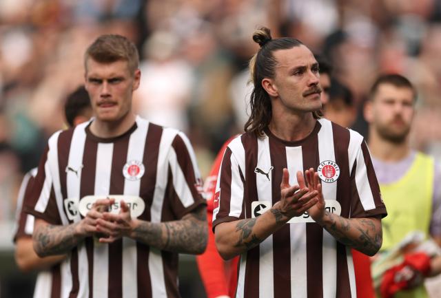 St. Pauli's Jackson Irvine.
