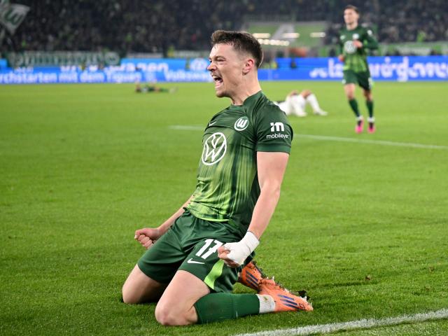 VfL Wolfsburg striker Dženan Pejčinović celebrates scoring the deciding goal against FC St. Pauli, 14. January 2026.