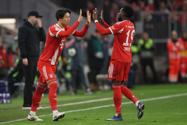 Hiroki Ito coming on for Alphonso Davies.