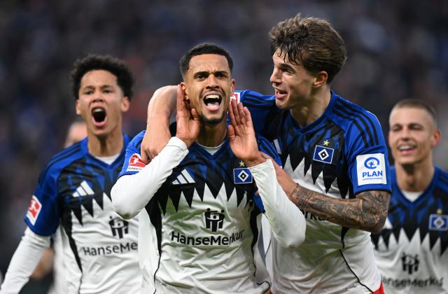 HSV players celebrating.