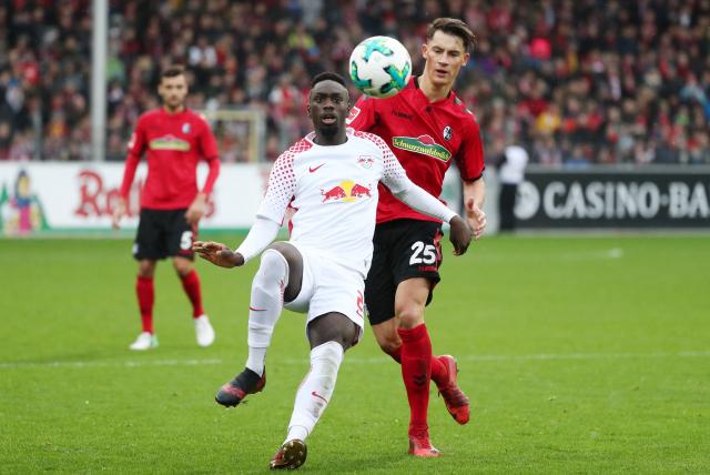 Jean-Kevin Augustin (RB Leipzig) and Robin Koch (Freiburg).