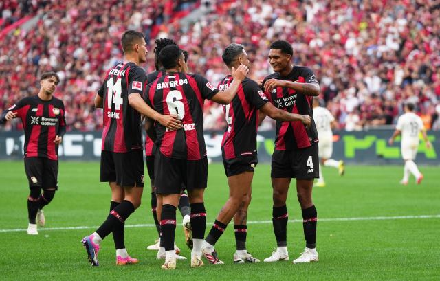 Bayer 04 Leverkusen players celebrate Facundo Medina's goal in victory against 1. FC Union Berlin, 5. September 2026.