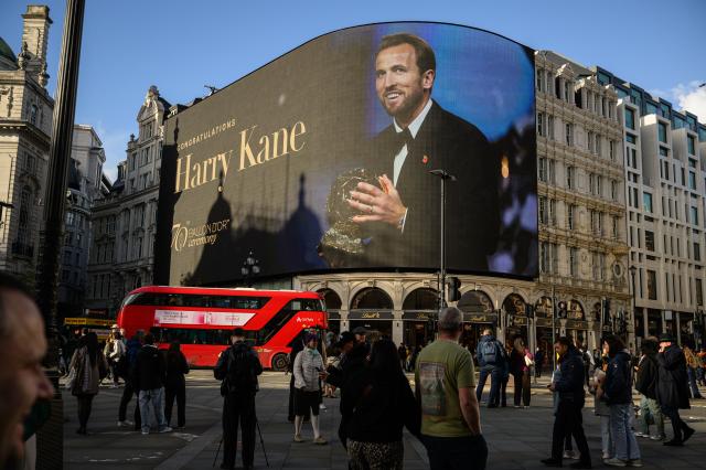 Harry Kane on a billboard in London.