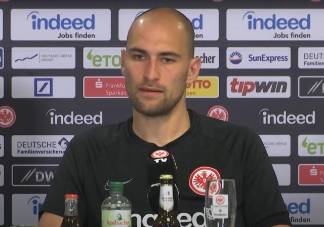 Eintracht Frankfurt Confirm Departure Of Bas Dost