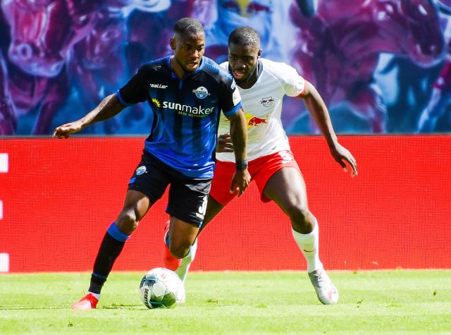 Streli Mamba (Paderborn) and Dayot Upamecano (RB Leipzig).