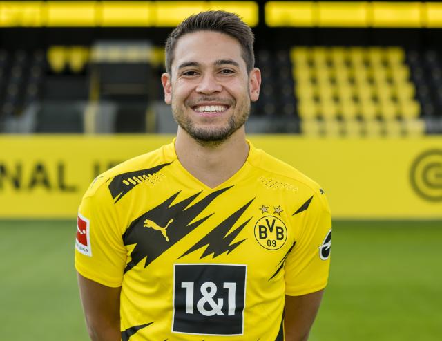 Dortmund Updates Bvb Criticize Guerreiro S Call Up Sancho May Be Out Until Mid April