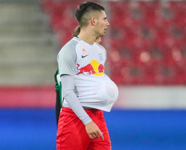 Report Dominik Szoboszlai Set To Sign For Rb Leipzig