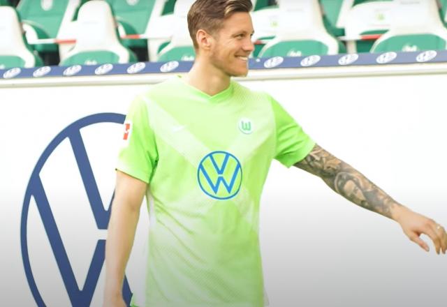 Wout Weghorst and Wolfsburg host newly promoted VfL Bochum at the Volkswagen Arena.