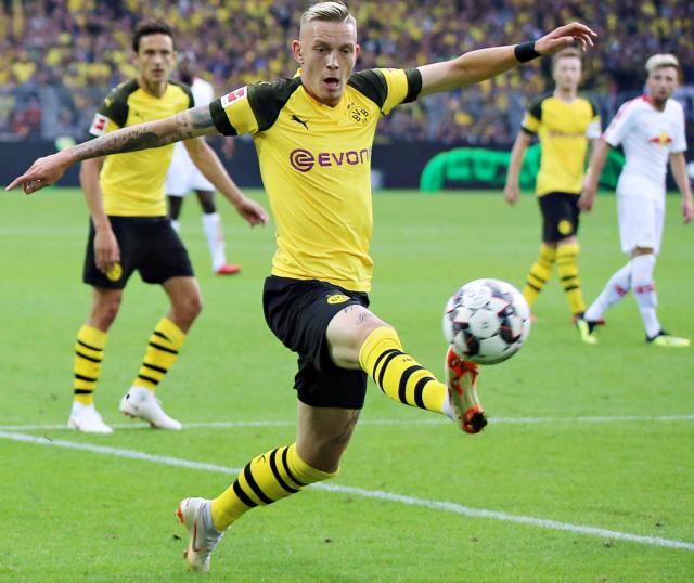 Marius Wolf appearing for Dortmund in 2018.