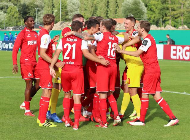 Jugadores del FC Köln celebrando.