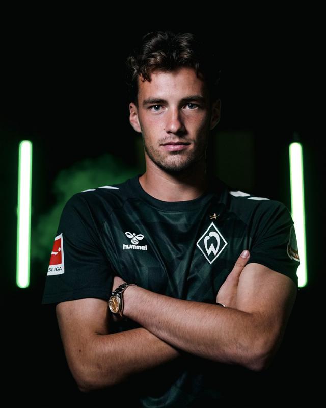 Bremen officially introduce Deman