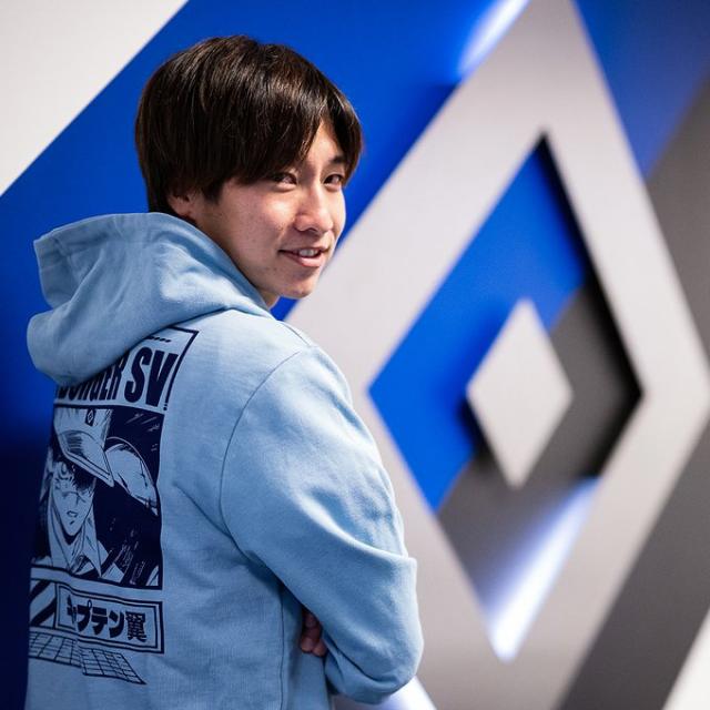 HSV take Augsburg’s Okugawa on loan HSV take Augsburg’s Okugawa on loan