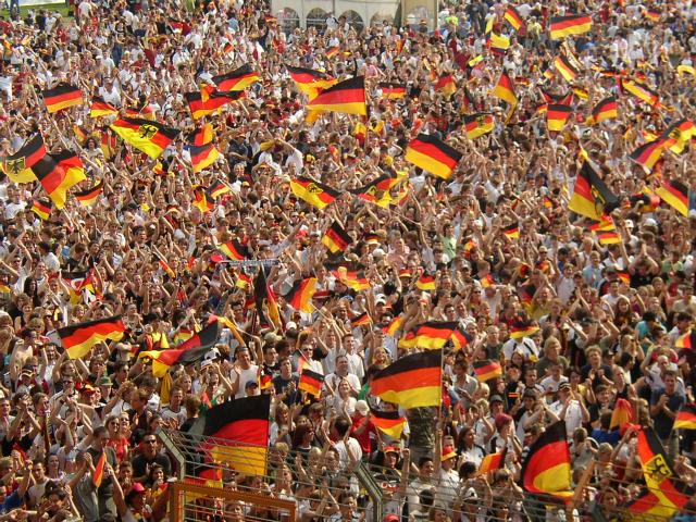 Aficionados alemanes celebrando.