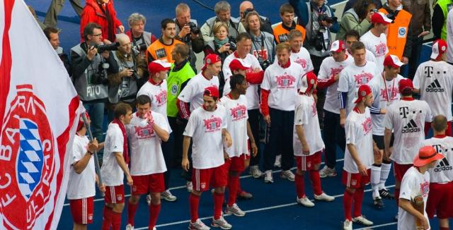 Bayern München after winning the championship in 2010.