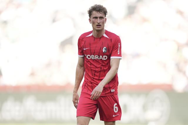 Patrick Osterhage of SC Freiburg looks on as his side took on Borussia Mönchengladbach.
