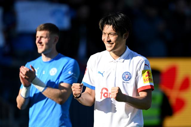 Machino's brace secured vital Kiel win Machino's brace secured vital Kiel win
