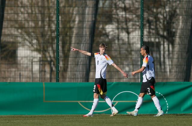 Germany U19 through to Euro semis