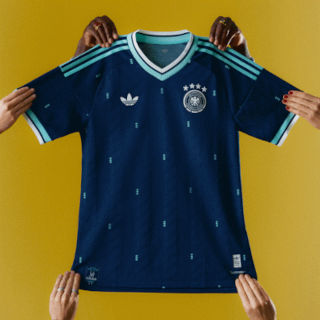 Shirts from the official DFB shop
