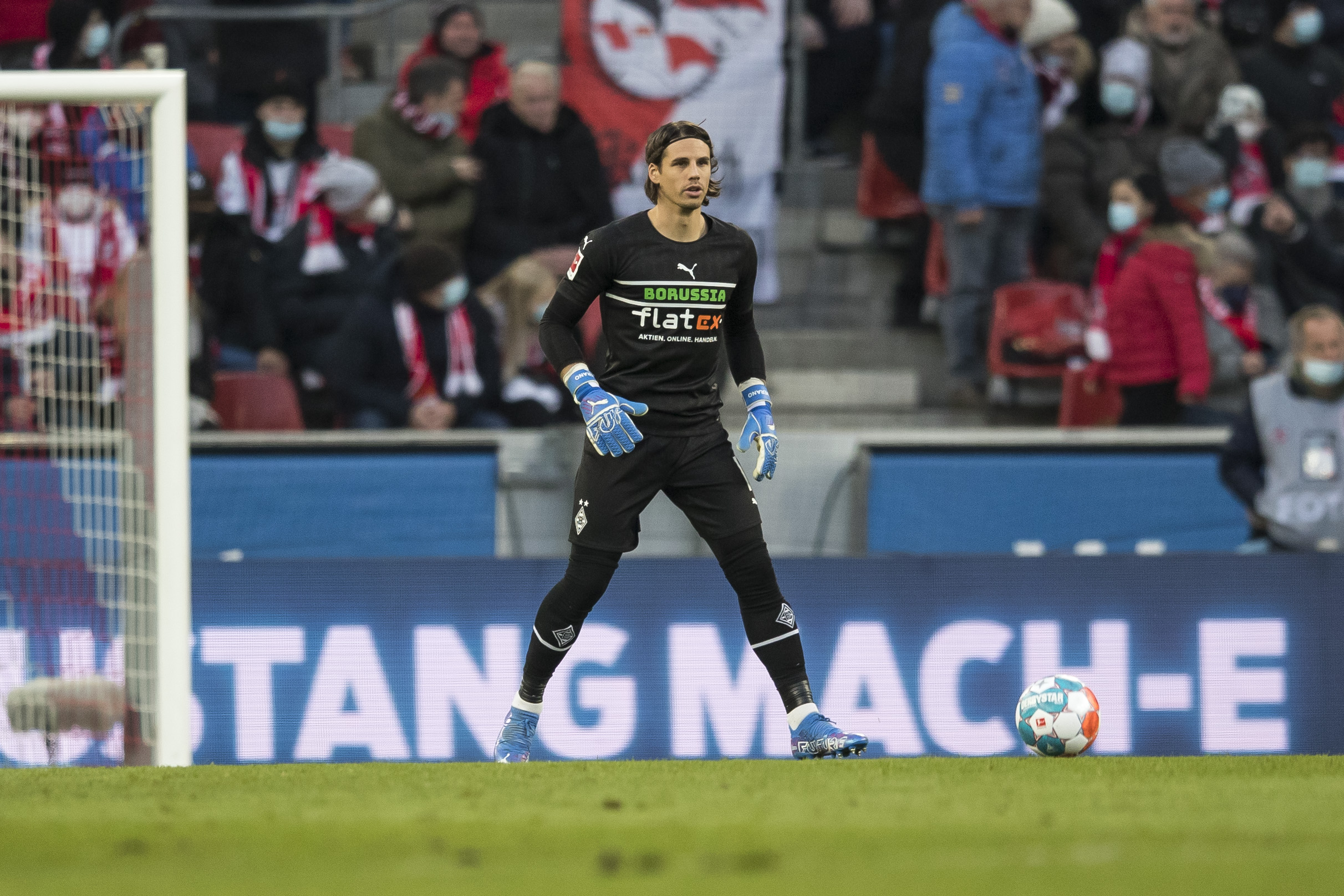 Bayern sign goalkeeper Yann Sommer from Gladbach to replace Neuer -  SportsDesk