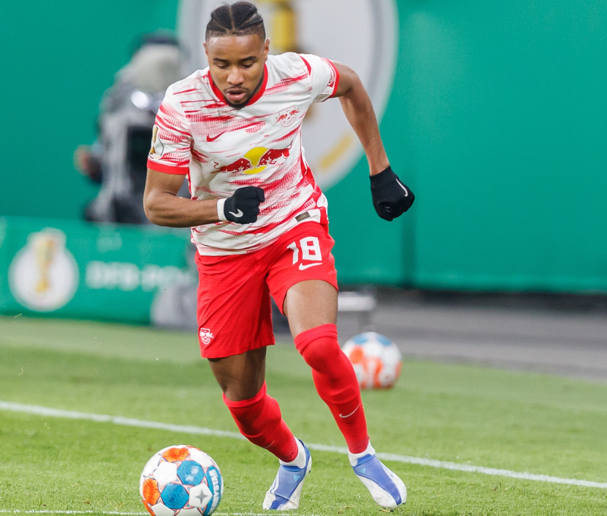 Report: Nkunku to stay and sign a new deal with RB Leipzig