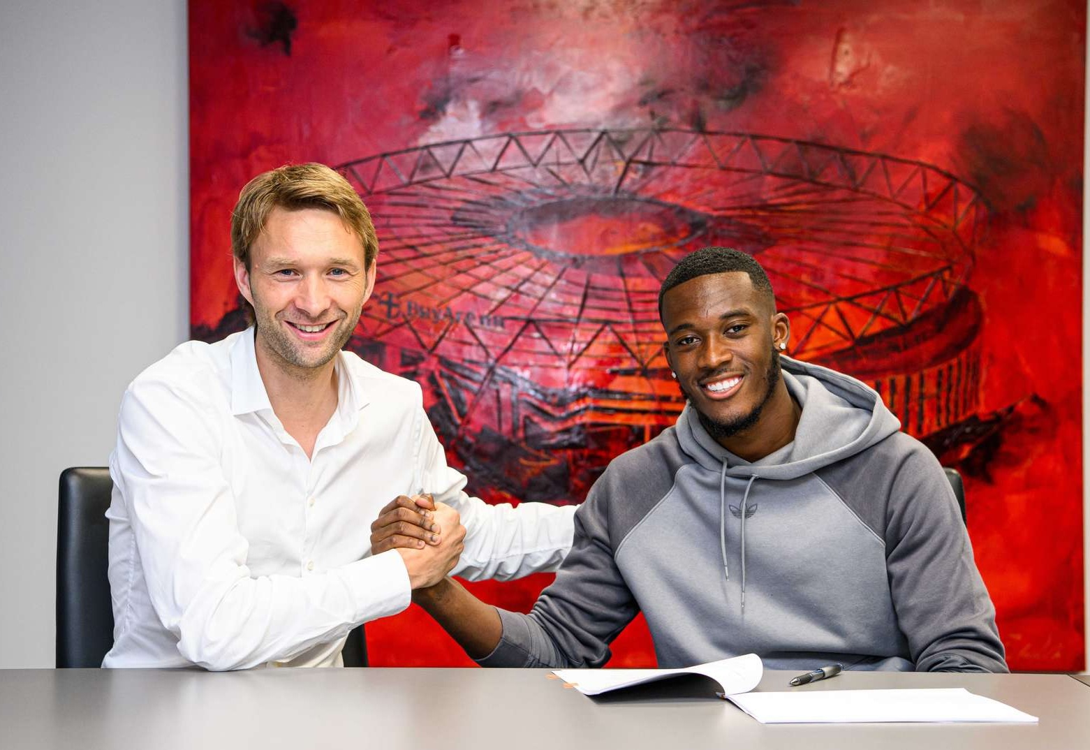 Hudson-Odoi to stay on loan at Leverkusen