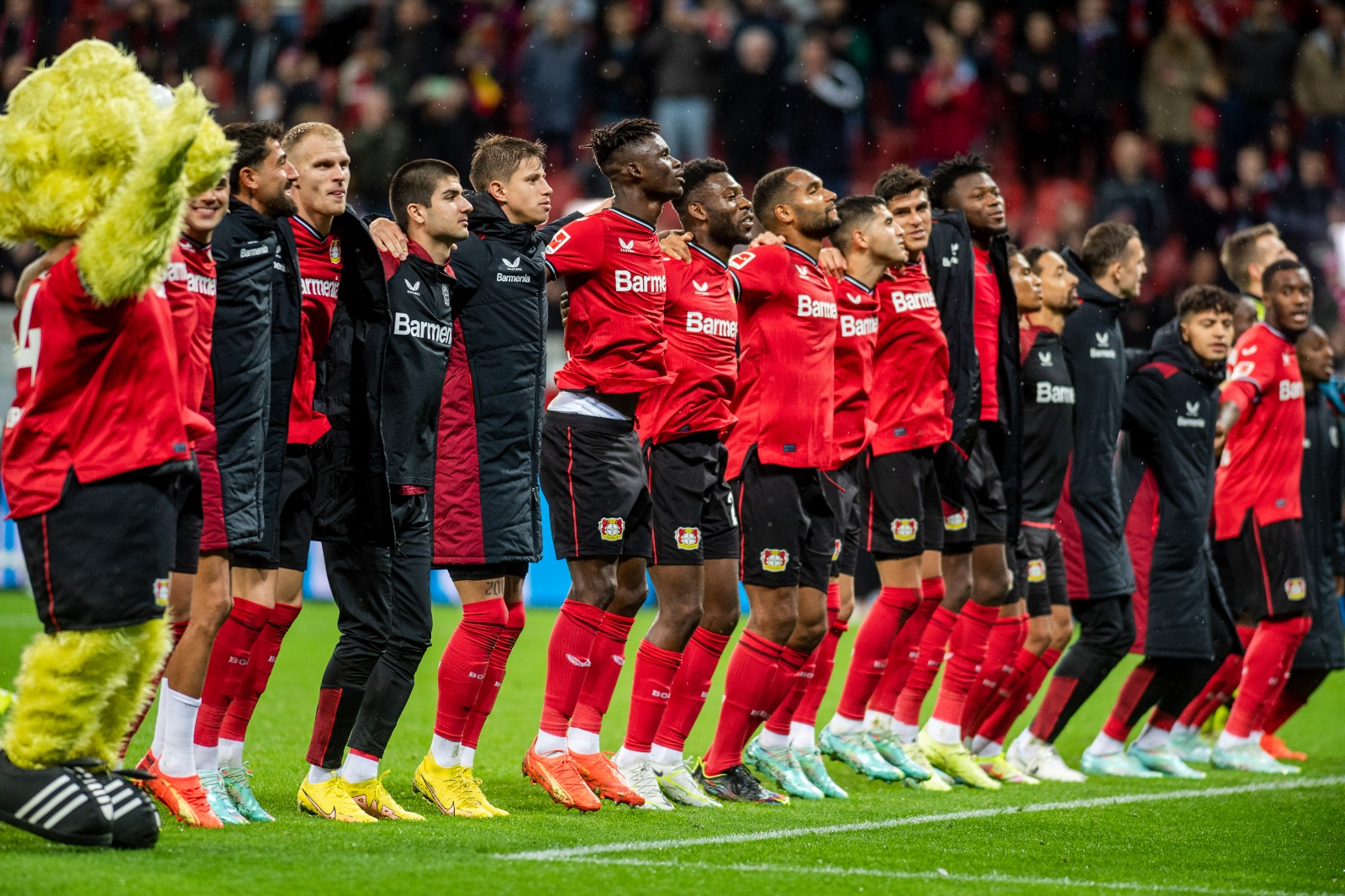 Leverkusen secure semi-final spot with late comeback win over Stuttgart