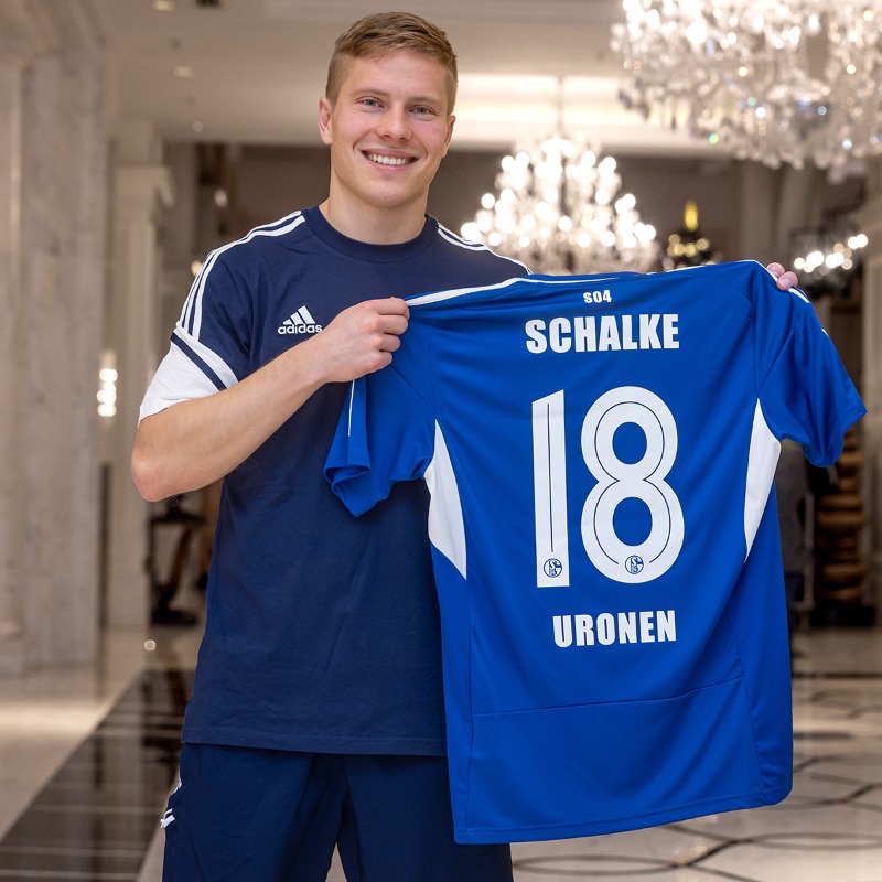 Schalke's U.S. teens eye first-team promotion 06/16/2017