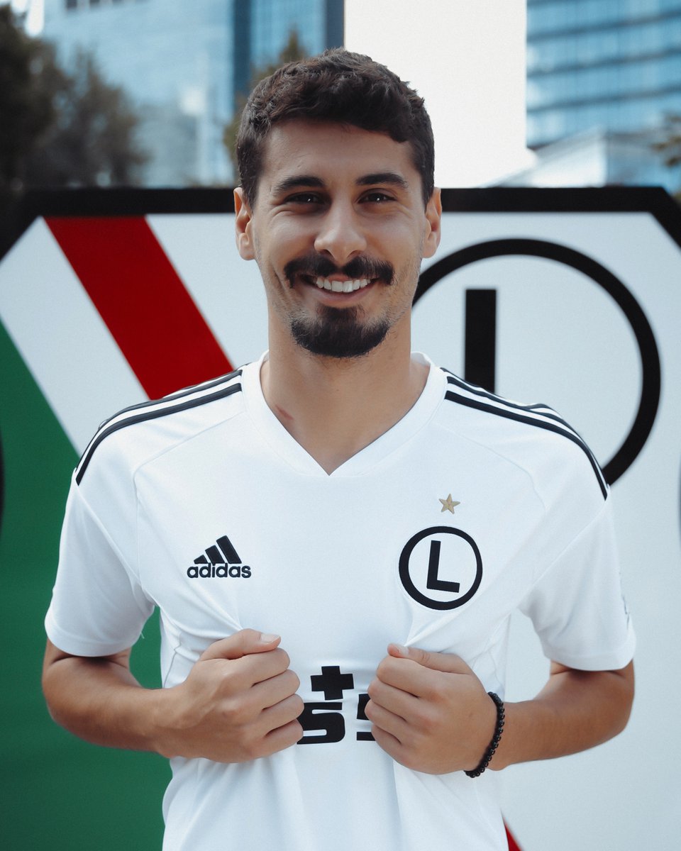 Stuttgart loan Dias out to Legia with fees and options