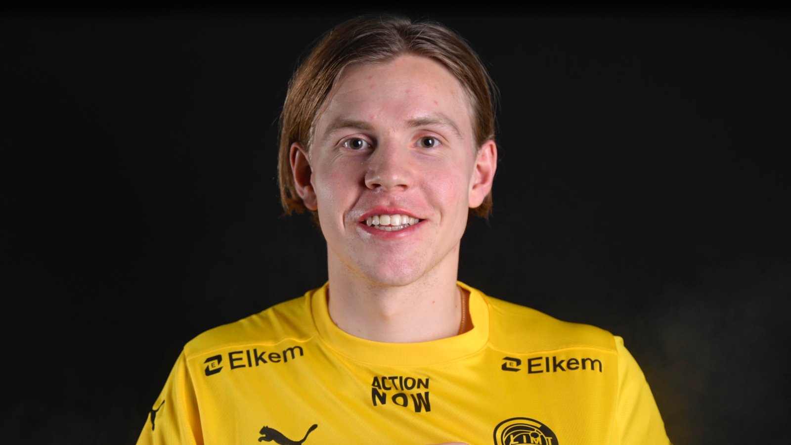 Eintracht loan attacker Hauge back to original academy club
