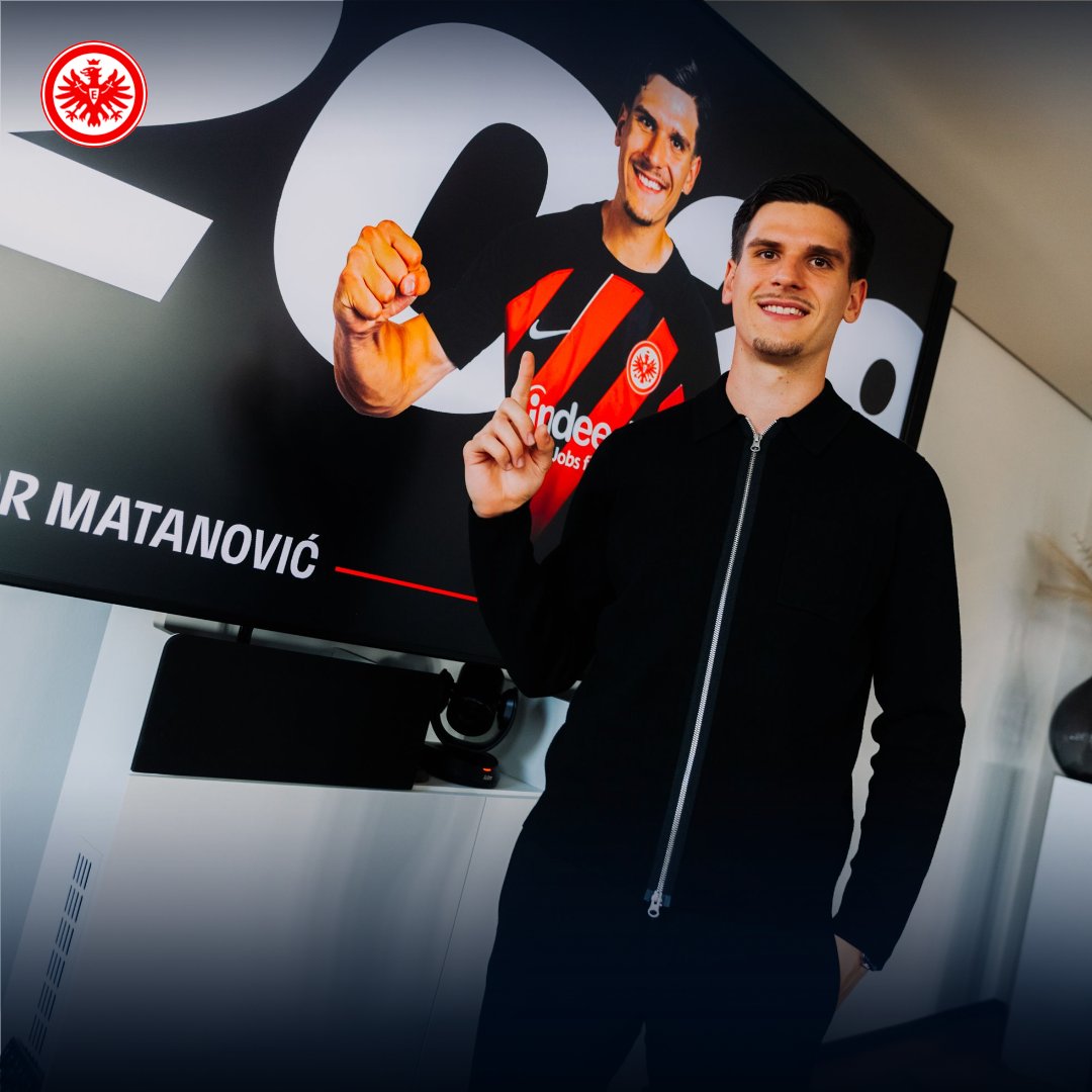 Eintracht sign Matanovic to contract extension: “An intregal part of our team.”